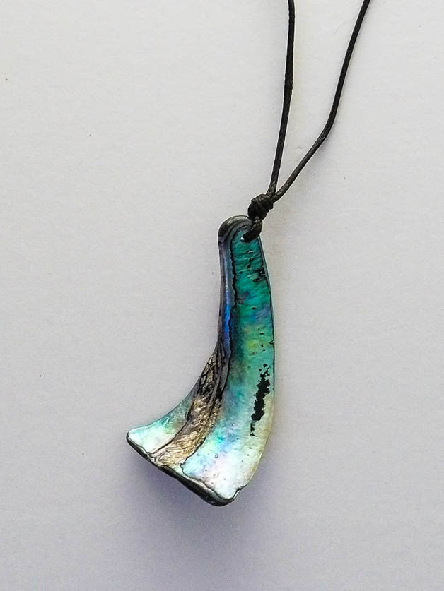 Small New Zealand Tiki - LadyPaua